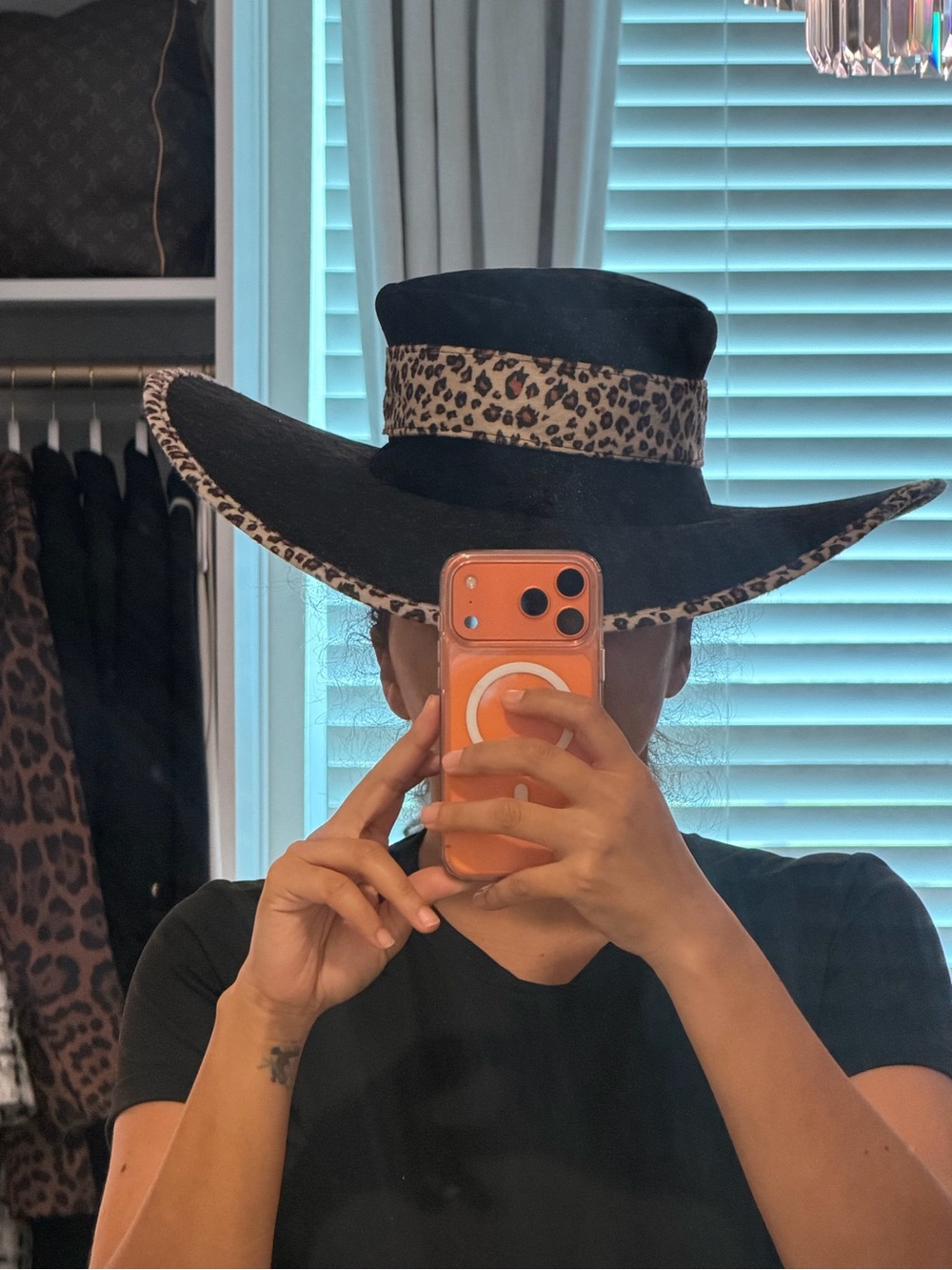 Pimp costume woman